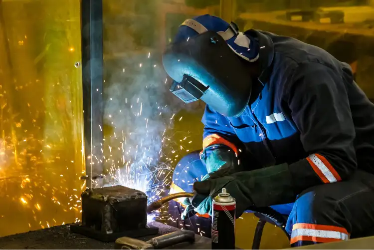 Deutschlands Industriebasis fertigen